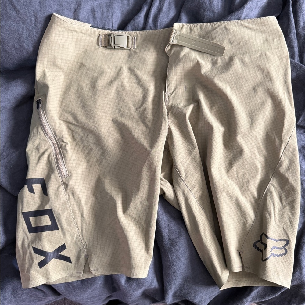 Fox Light Beige MTB Shorts with Dark Logo